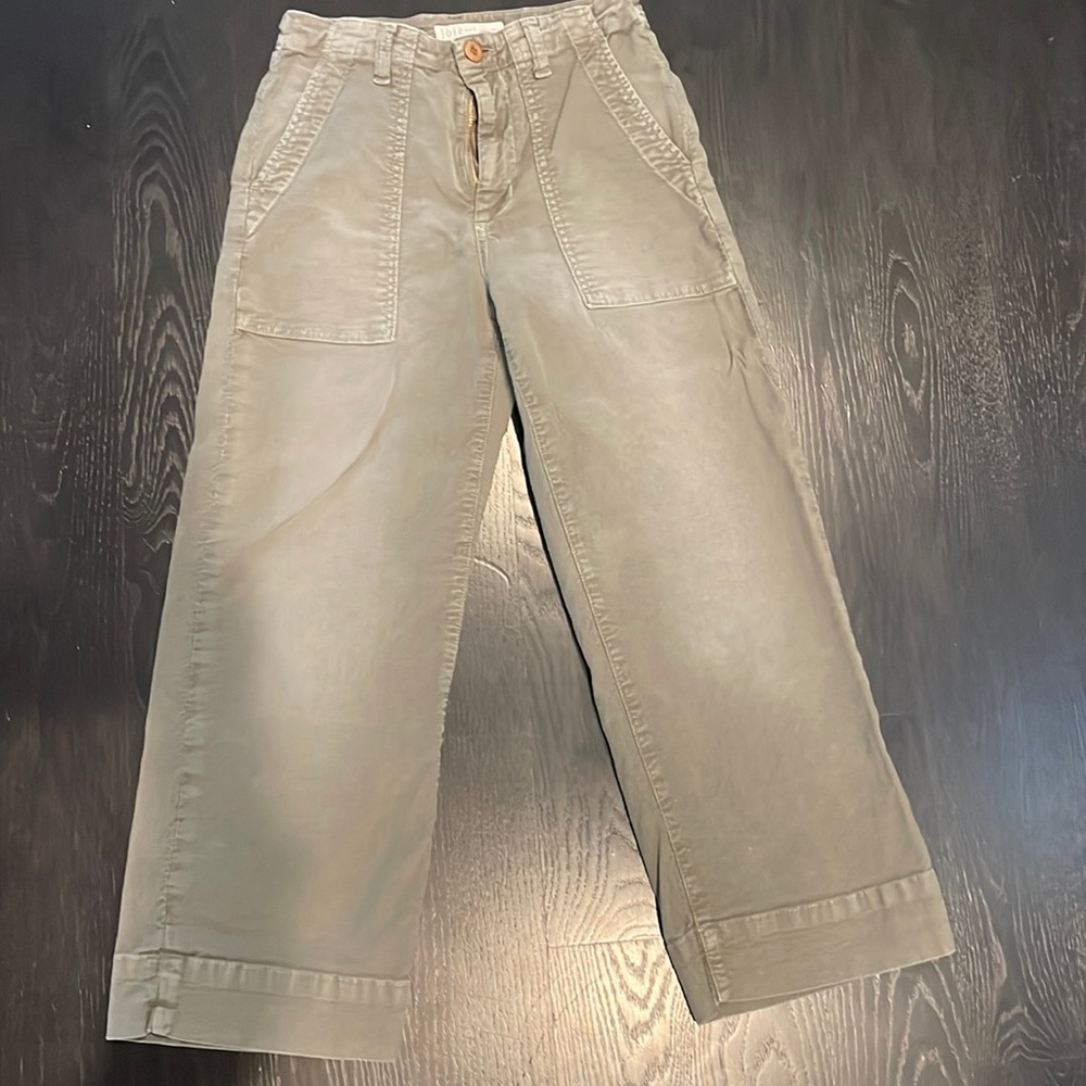 Joie cropped painter pants in size 24.
